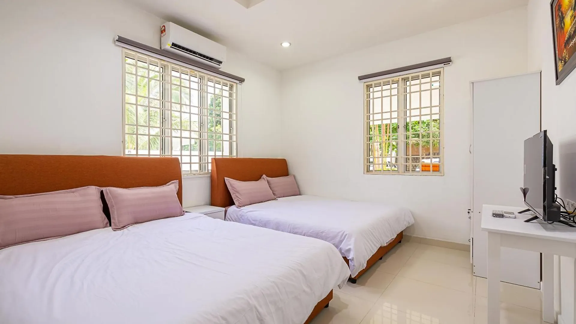 Seaside Private Bungalow, Tg Bungah Tandzsung Bungah Villa