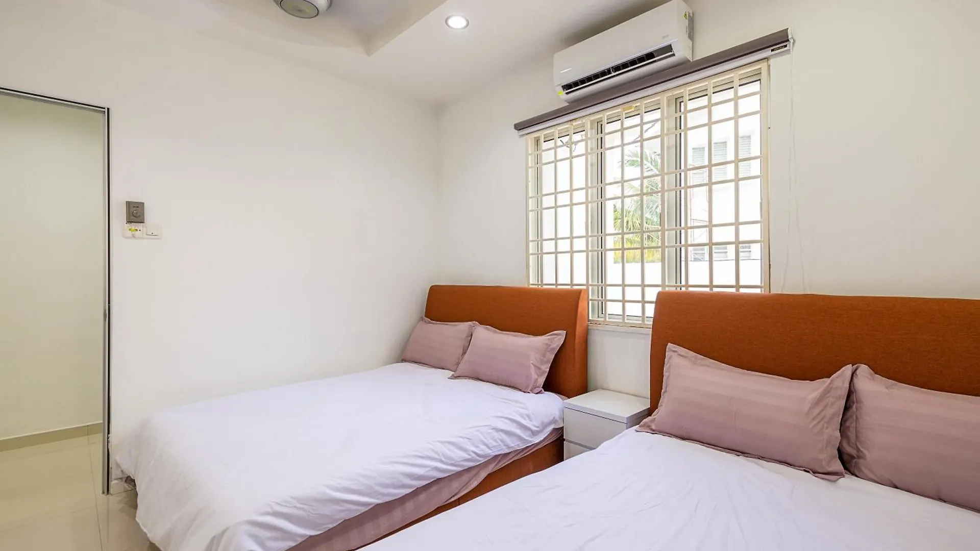 Seaside Private Bungalow, Tg Bungah Tandzsung Bungah